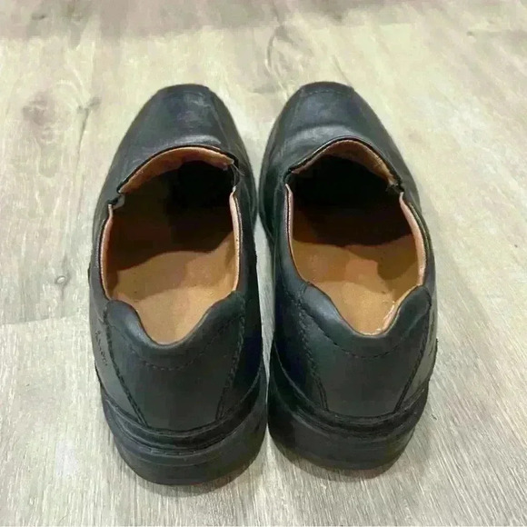 Clarks Black Leather Slip On Loafers Men’s Size 9 - Picture 4 of 7